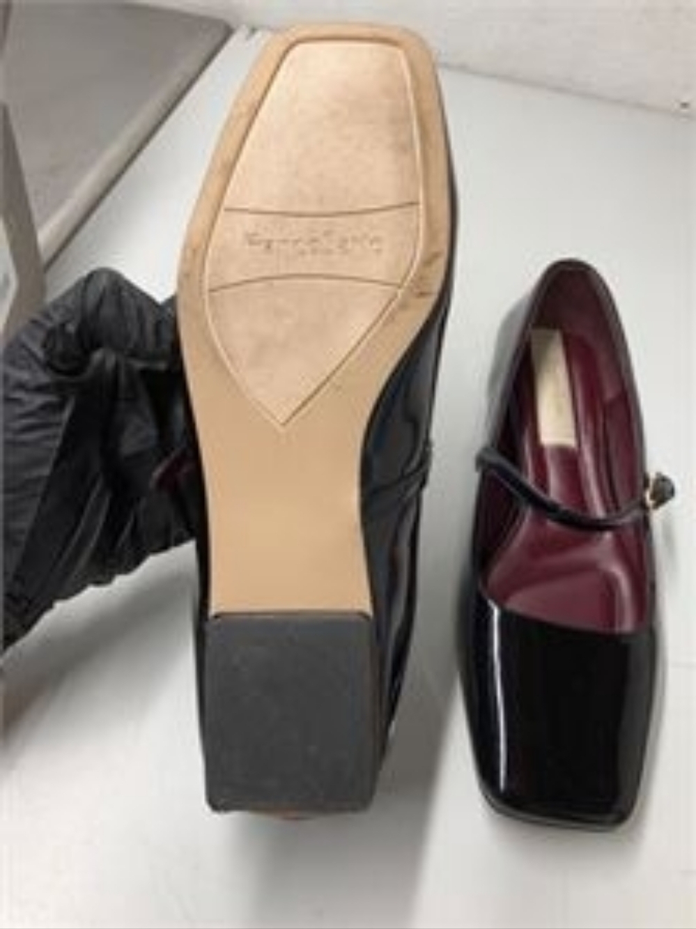 Franco Sarto Black Vegan Patent Leather Mary Jane's Flats Size 8 $125 Retail - Picture 4 of 6